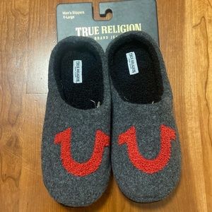 True Religion Men’s (size XL) Slippers, Grey with Red Horseshoe design.